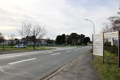 zone industrielle angers st-barthélemy d'Anjou route entreprises parking